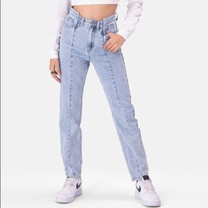 Asymmetric jeans | MOM